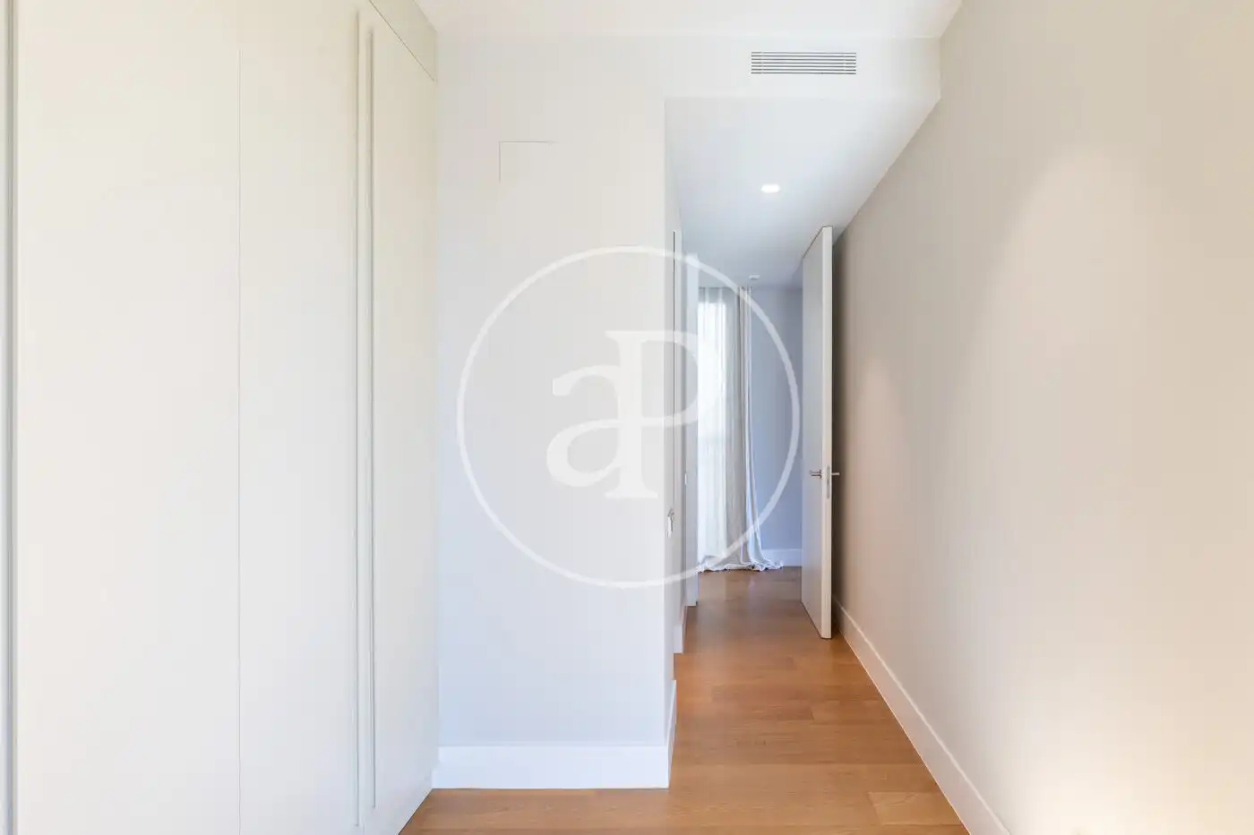 Piso de alquiler en Barcelona con Aire acondicionado, Calefacción y Jardín privado