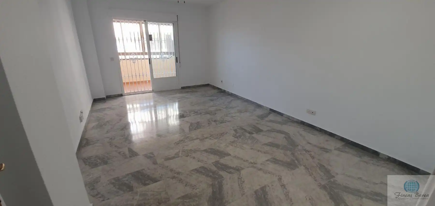 Piso con piscina en venta en Rio Vinuela, imagen 9