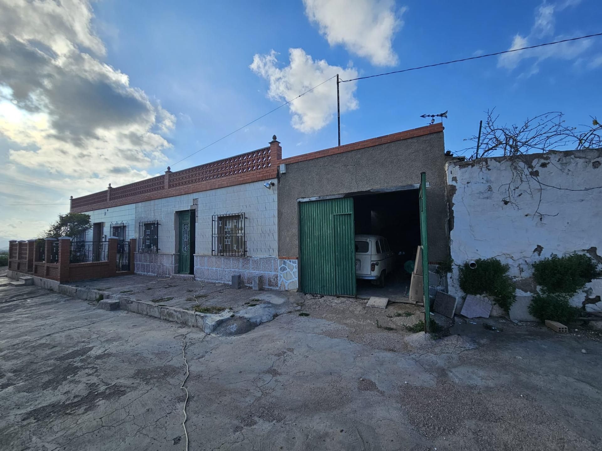 Vista exterior de Casa o xalet en venda en Cartagena amb Terrassa i Alarma