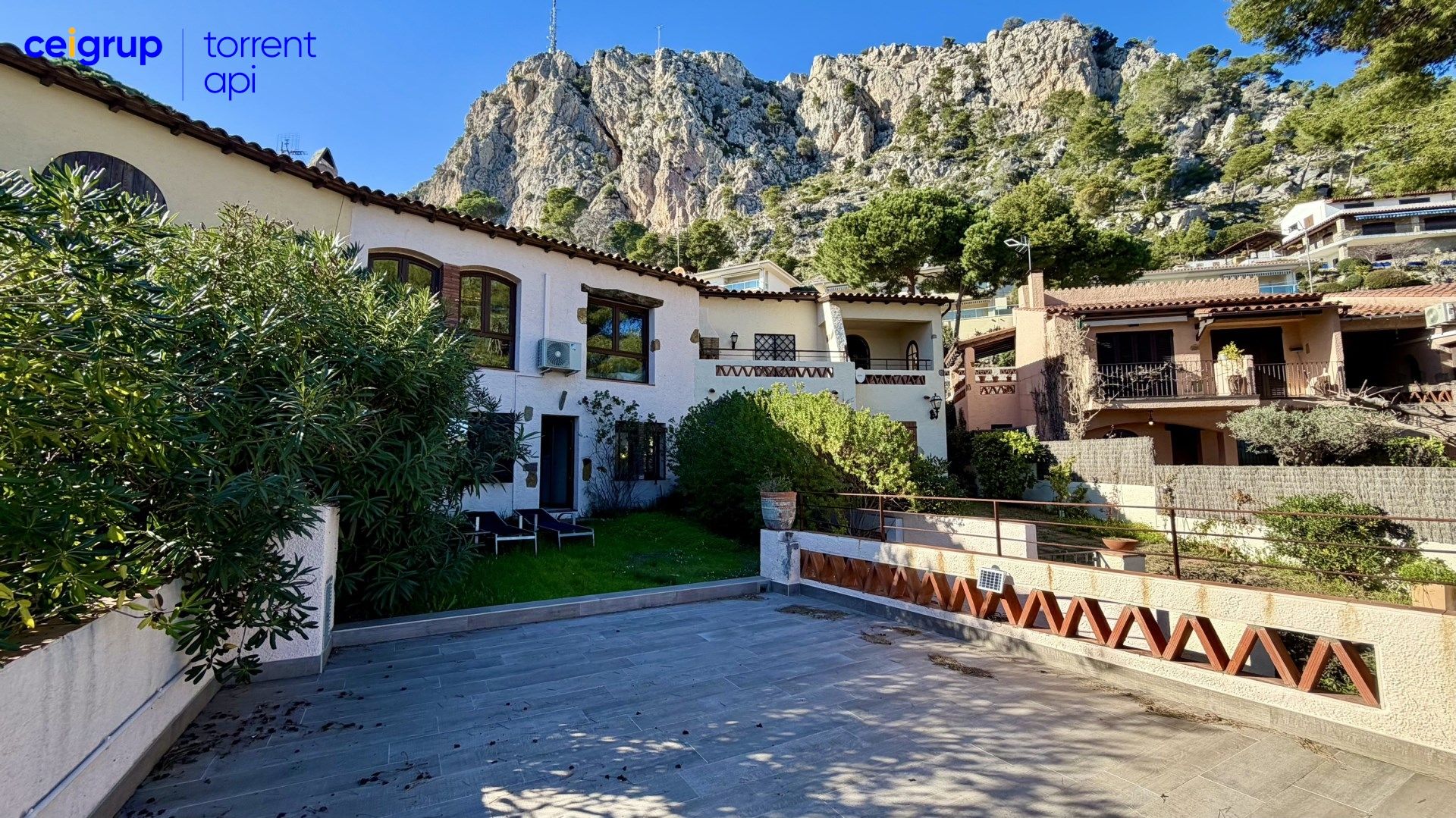 Exterior view of Single-family semi-detached for sale in L'Estartit  with Air Conditioner, Heating and Terrace