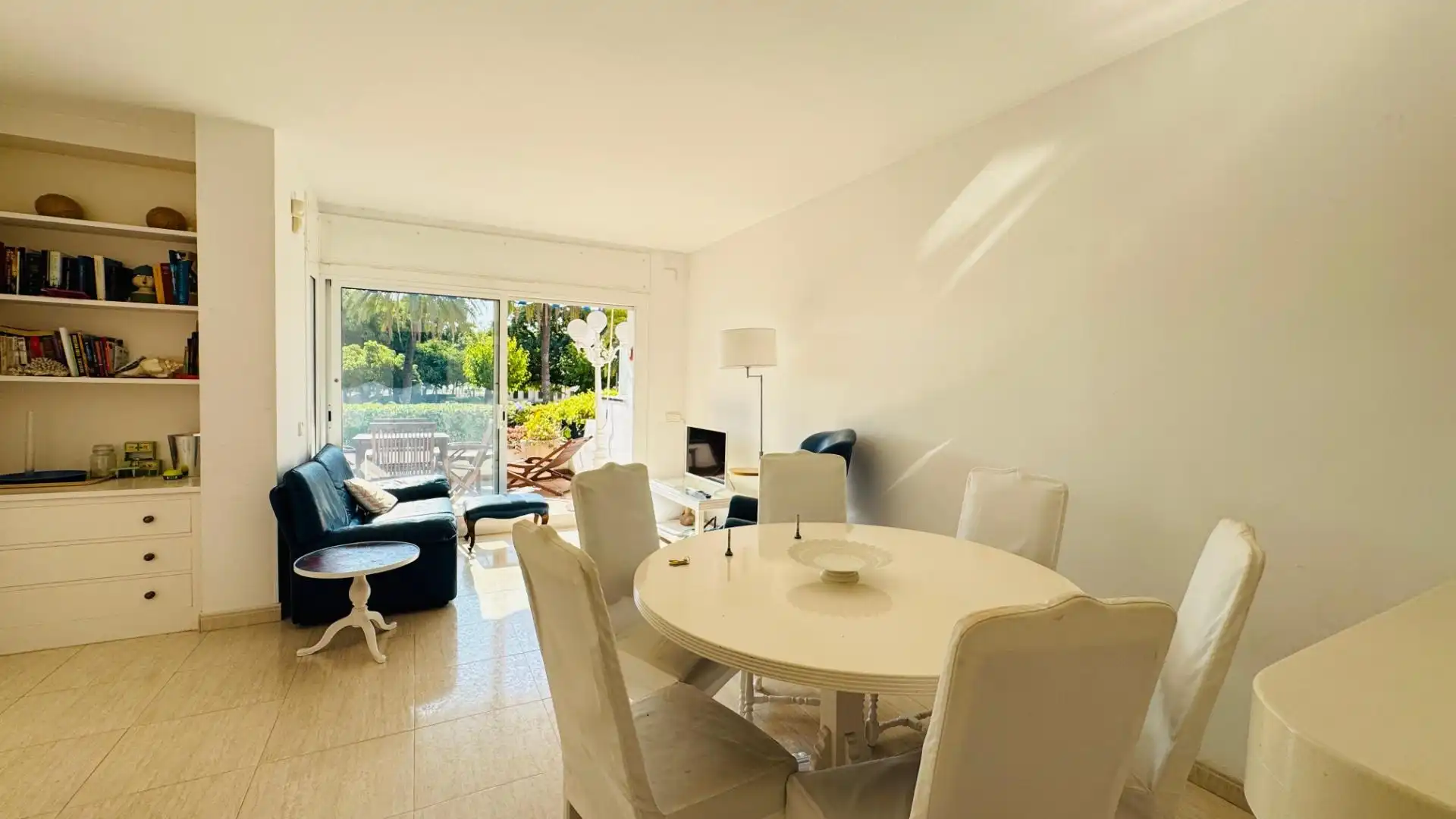 Wohnzimmer von Erdgeschoss zur Miete in Vilanova i la Geltrú mit Klimaanlage, Heizung und Terrasse