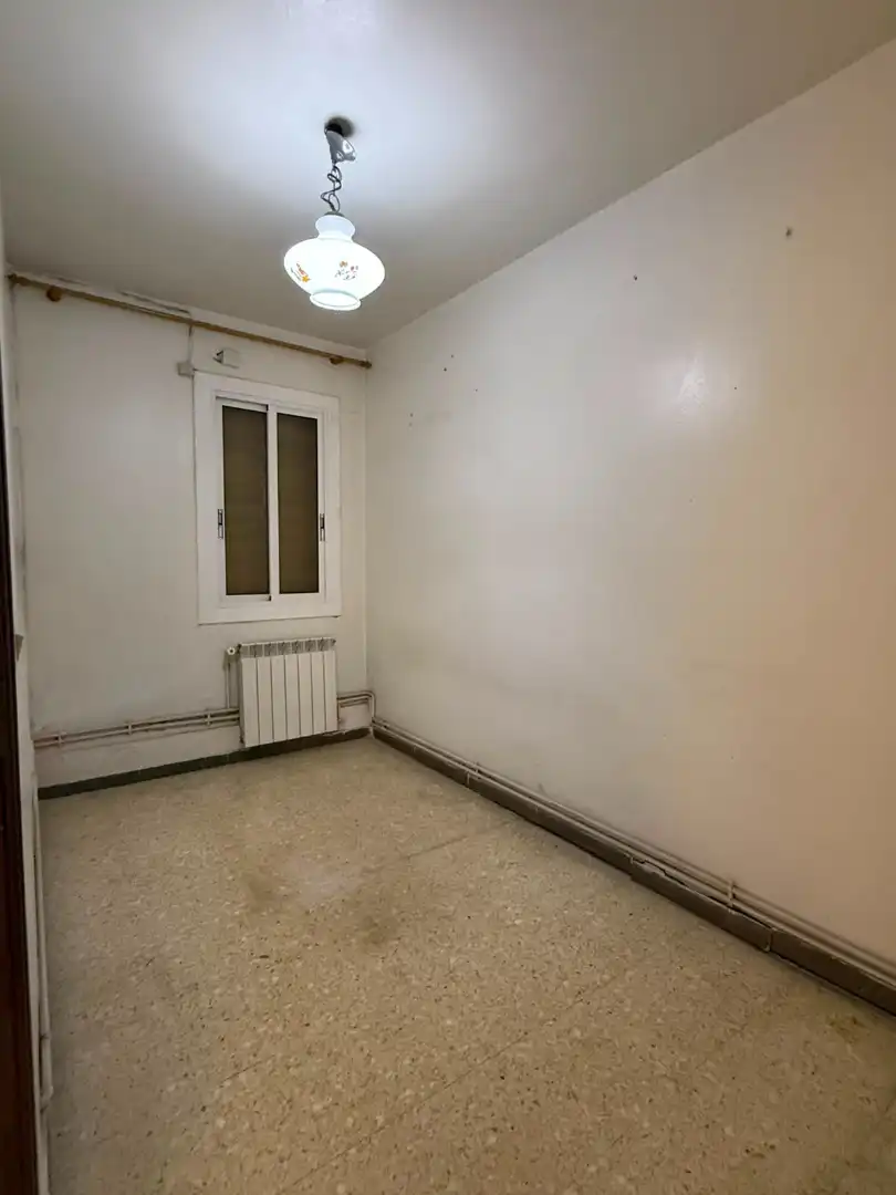 Habitación de Piso en venta en Barcelona con Calefacción, Parquet y Horno