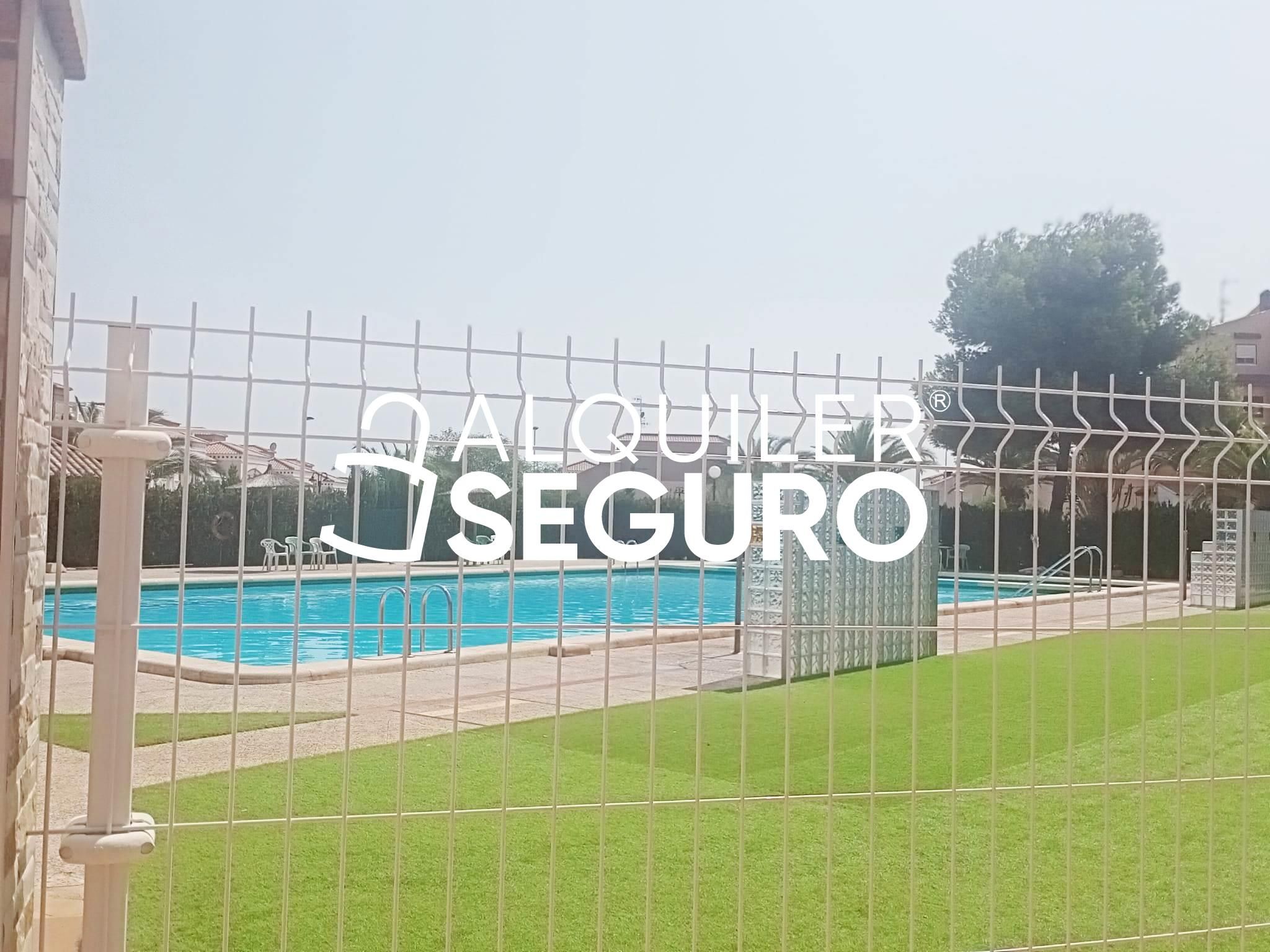Swimming pool of Study to rent in Torrevieja  with Heating, Terrace and Swimming Pool