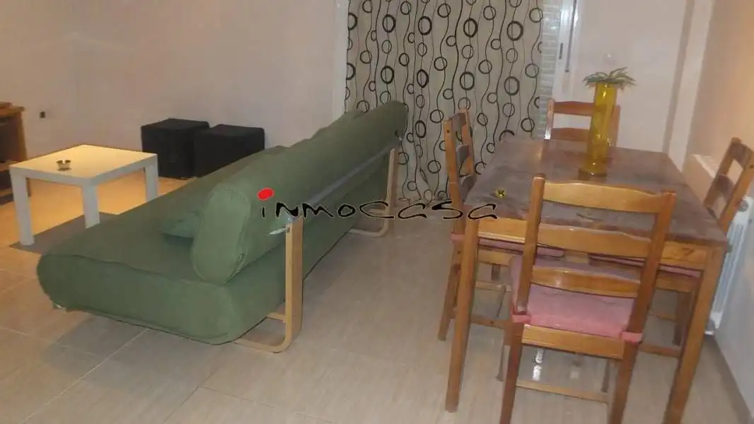 Flat with balcony to rent in CAMINO DE CHURRIANA 58.  ESCALERA 2 LETRA H 58
