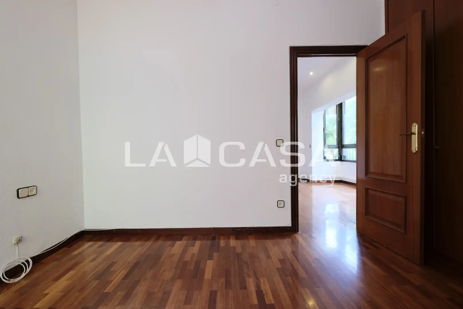 Piso en venta en Barcelona con Calefacción y Balcón