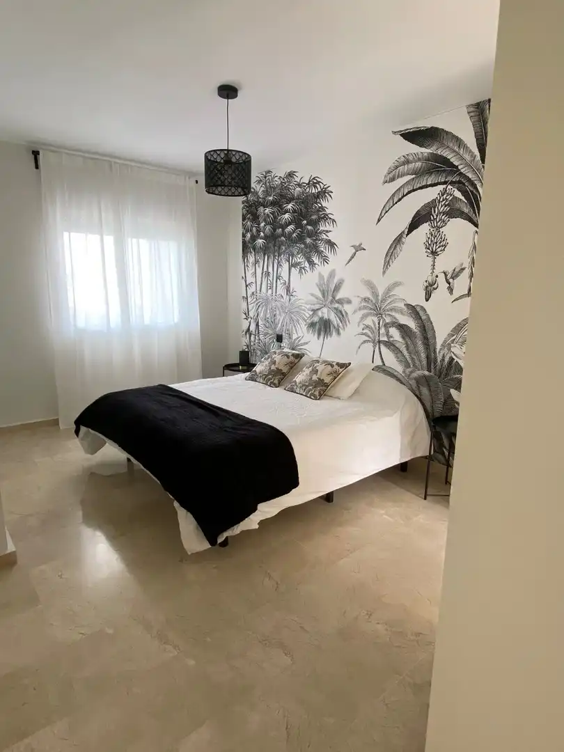 Habitación de Apartamento en venta en Marbella con Aire acondicionado, Calefacción y Terraza