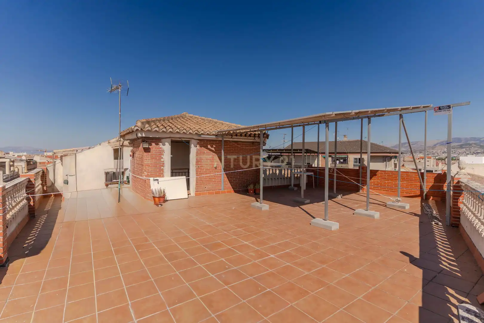 Terrassa de Casa o xalet en venda en Avda. De los Ogíjares