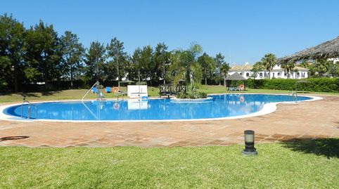 Foto 2 de Apartamento en venta en Urbanización Cármenes Los el Hacho, La Duquesa, Manilva
