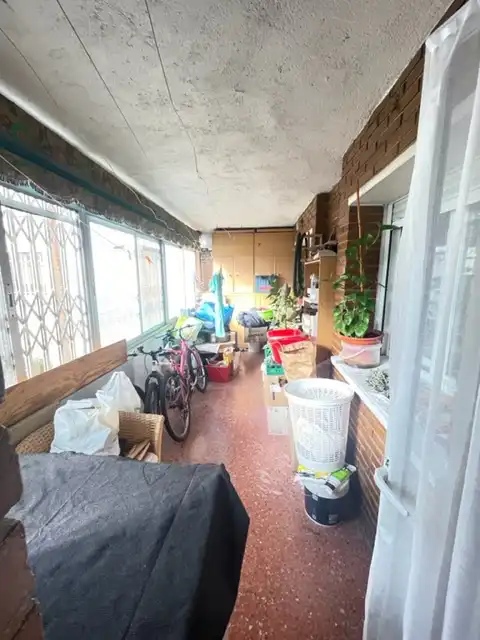 Wohnung zum Verkauf in Coslada mit Klimaanlage, Heizung und Terrasse