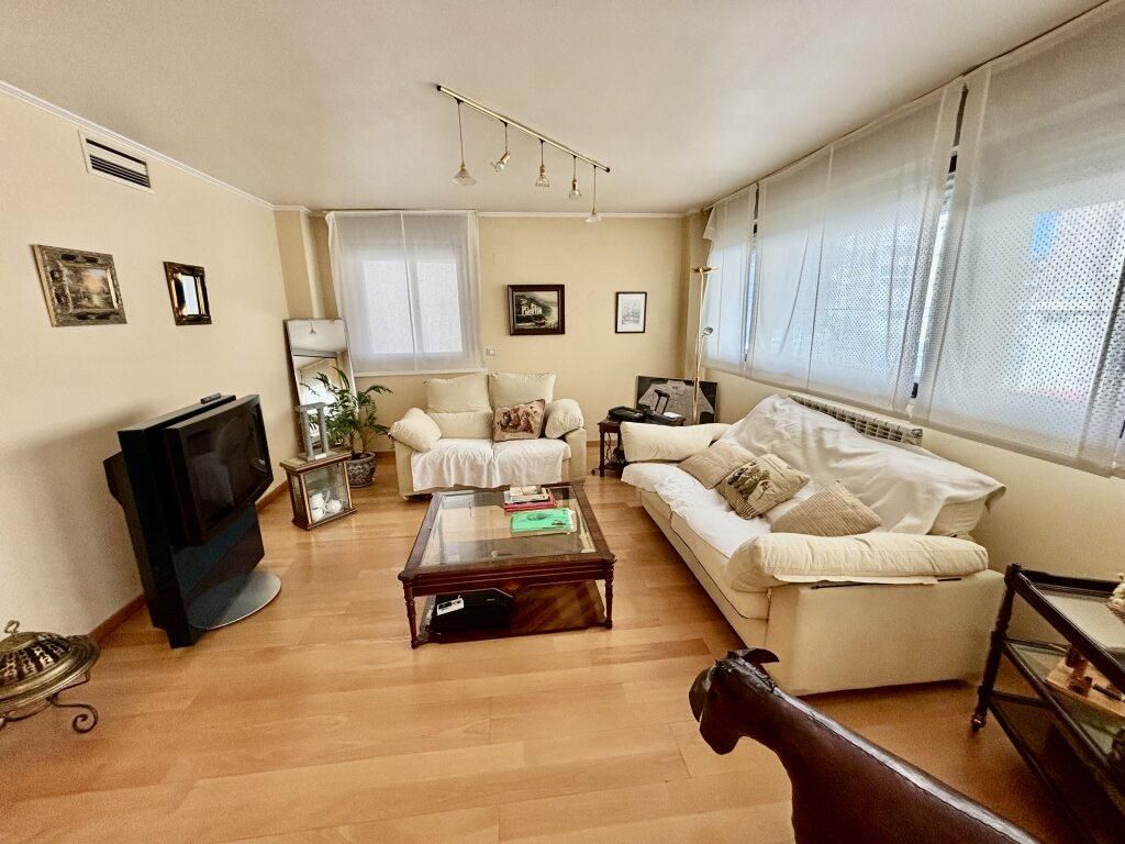 Living room of Duplex for sale in  Zaragoza Capital  with Air Conditioner, Heating and Terrace