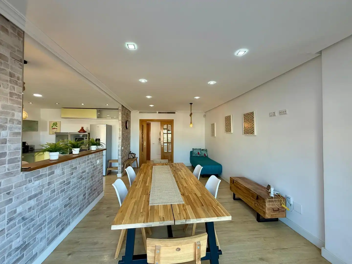 Comedor de Piso en venta en Roquetas de Mar con Aire acondicionado, Terraza y Amueblado
