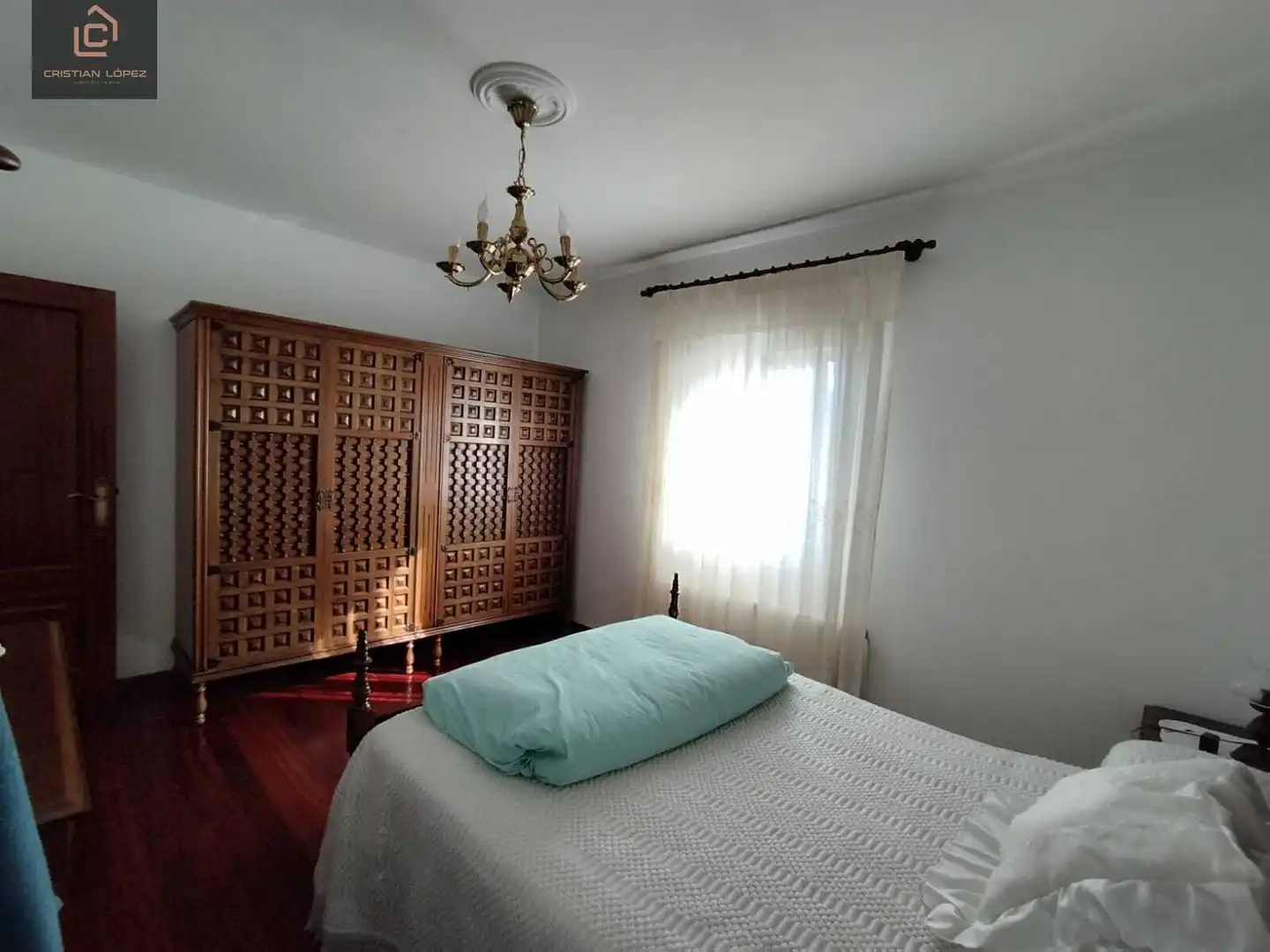 Dormitori de Casa o xalet en venda en Abegondo amb Calefacció, Parquet i Terrassa