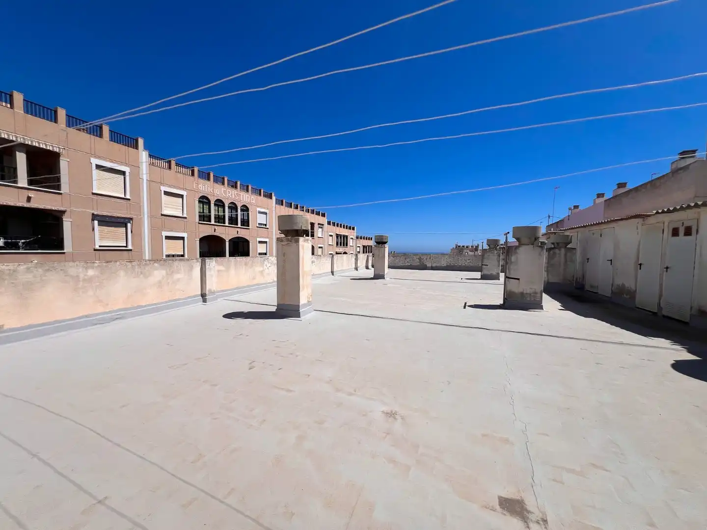 Vista exterior de Dúplex en venta en Guardamar del Segura con Aire acondicionado, Calefacción y Terraza
