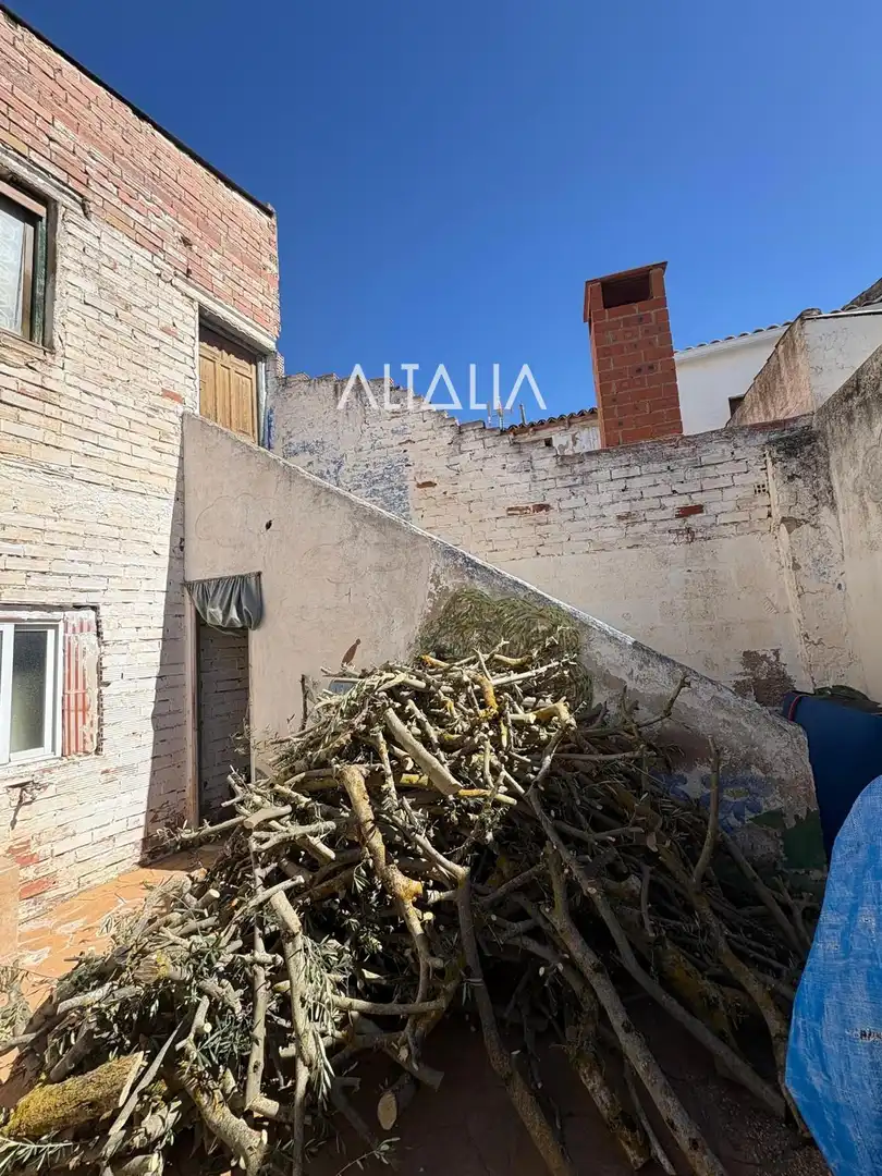 Houses for sale in Belmonte  with Terrace, Storage room and Furnished