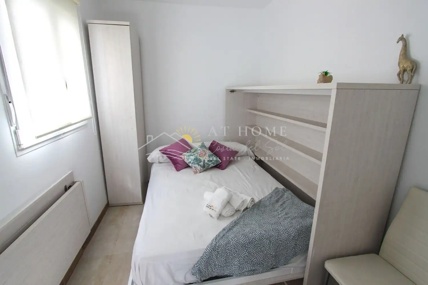 Habitación de Casa o chalet en venta en Torrox con Terraza y Microondas