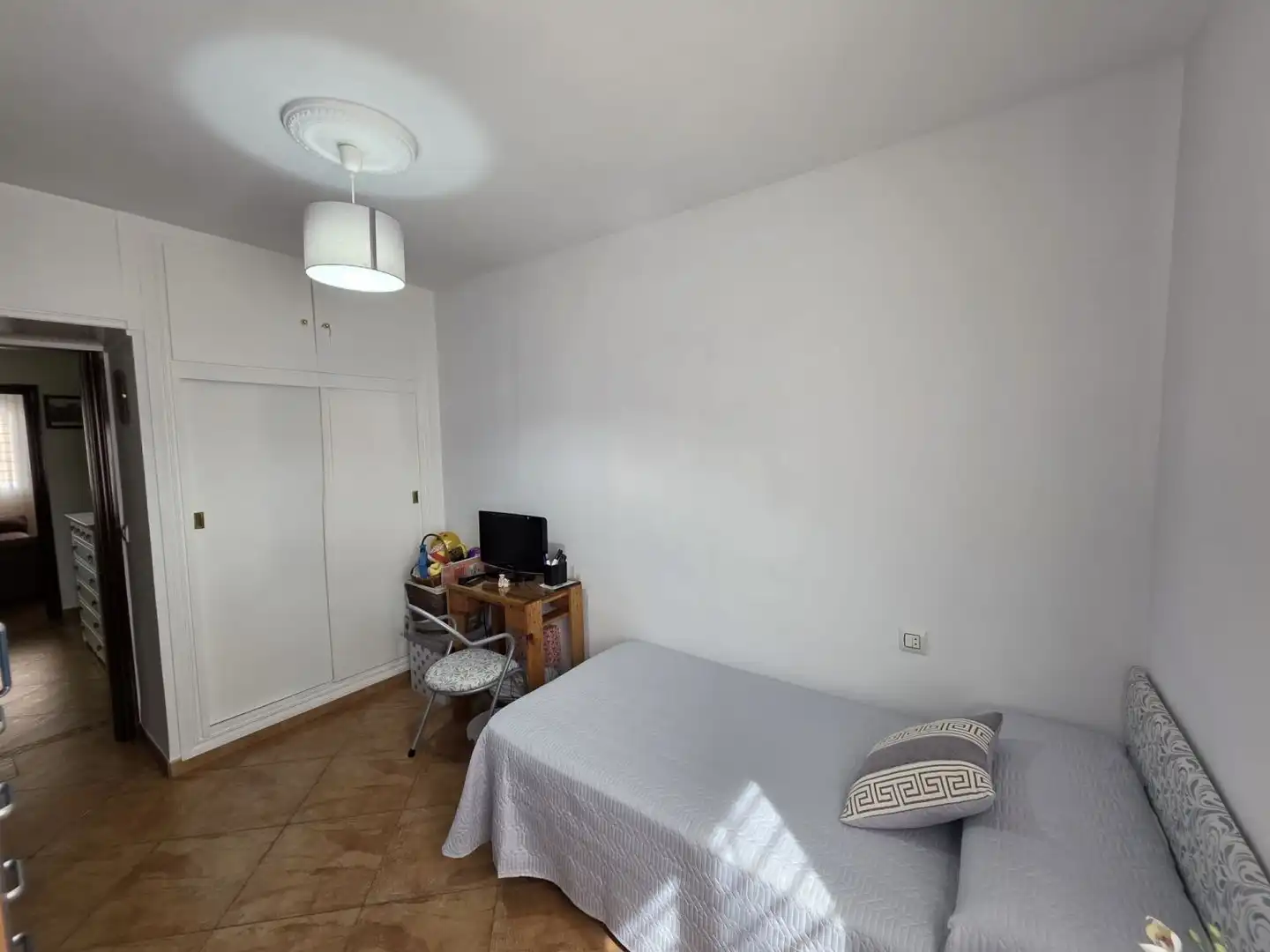 Habitación de Piso en venta en Carmona con Aire acondicionado