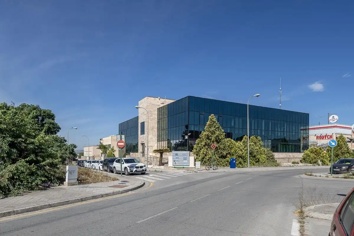Exterior view of Office for rent in Granada  with Air Conditioner and Furnished