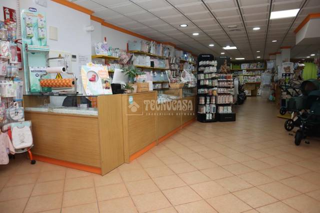 Local comercial en Venta en Playa de Garrucha