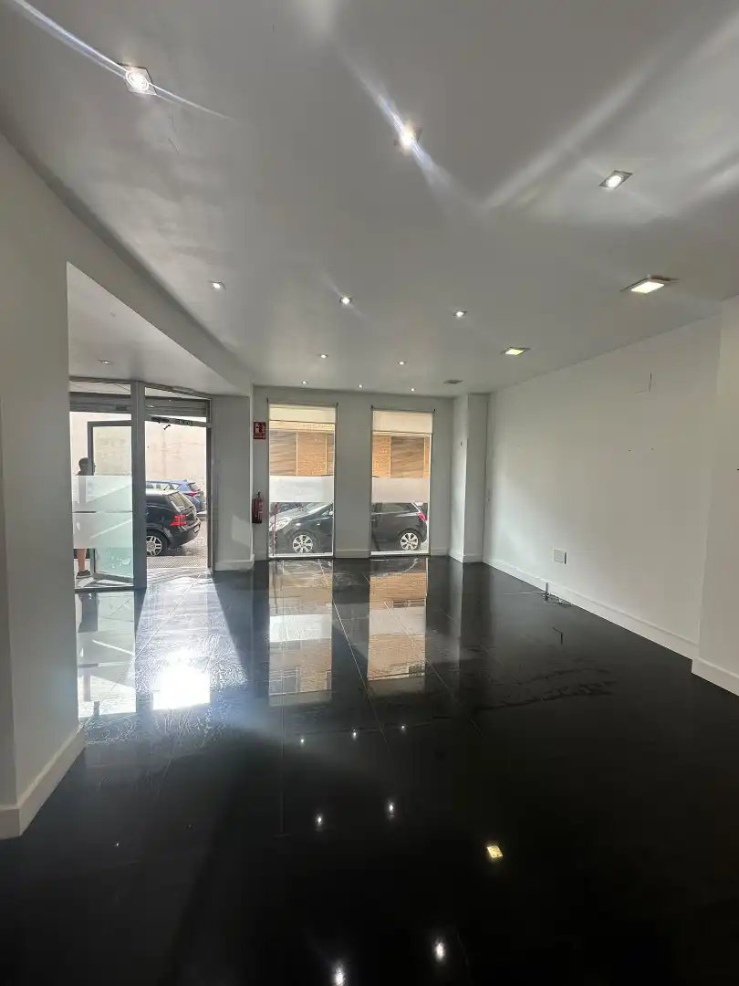 Local comercial de lloguer a Calle Pintor Sorolla 36C, imagen 5