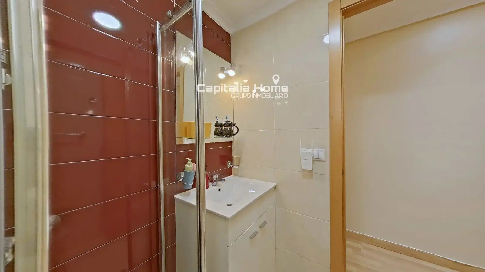Baño de Piso en venta en Alicante / Alacant con Aire acondicionado, Calefacción y Amueblado