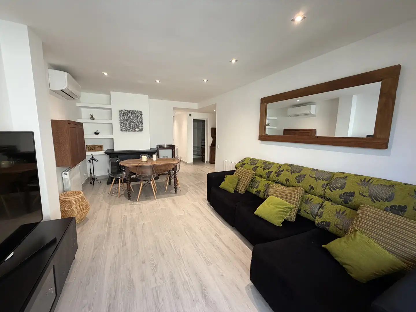 Sala de estar de Apartamento de alquiler en Palamós con Calefacción, TV y Alarma