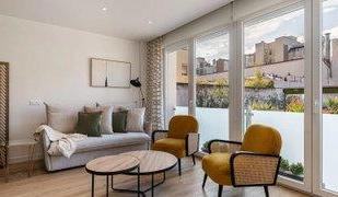 Living room of Flat to rent in  Madrid Capital  with Air Conditioner, Terrace and Balcony