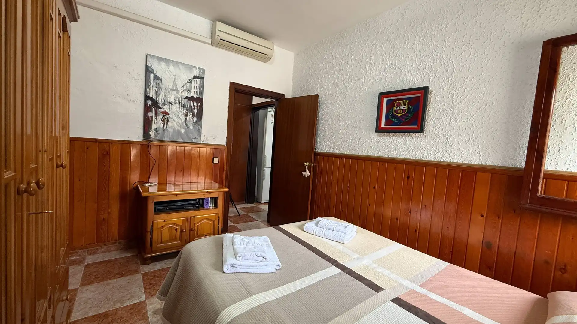 Dormitori de Casa o xalet en venda en Cunit amb Terrassa, Piscina i Moblat