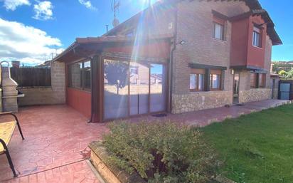 Außenansicht von Haus oder Chalet zum verkauf in Arcos mit Terrasse