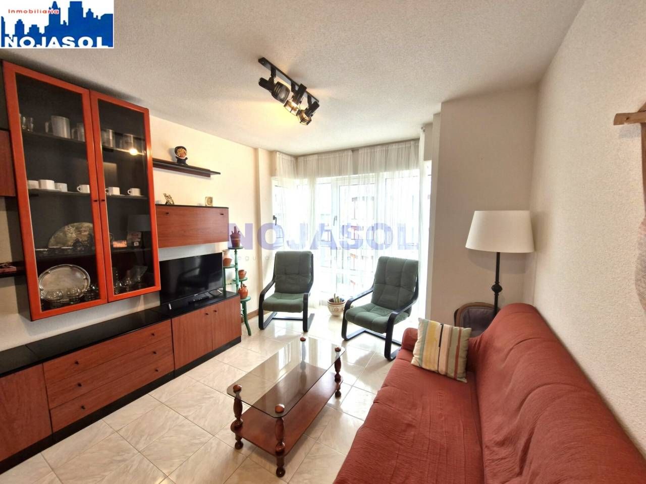 Sala d'estar de Apartament en venda en Noja amb Moblat i Balcó