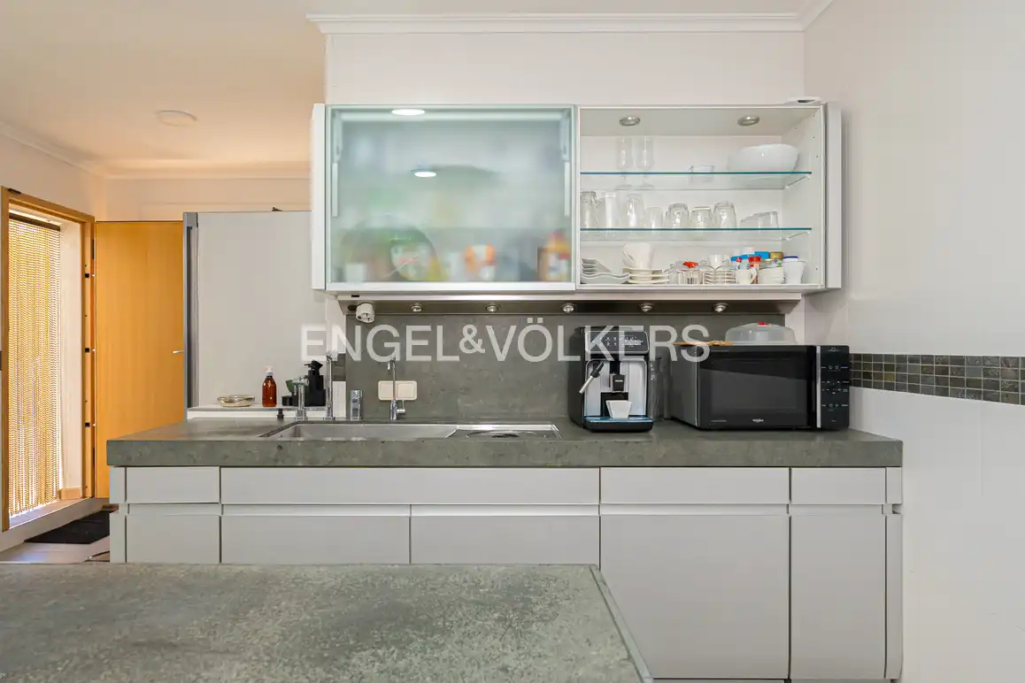 Kitchen of Houses for sale in El Castell de Guadalest  with Private garden, Swimming Pool and Jacuzzi