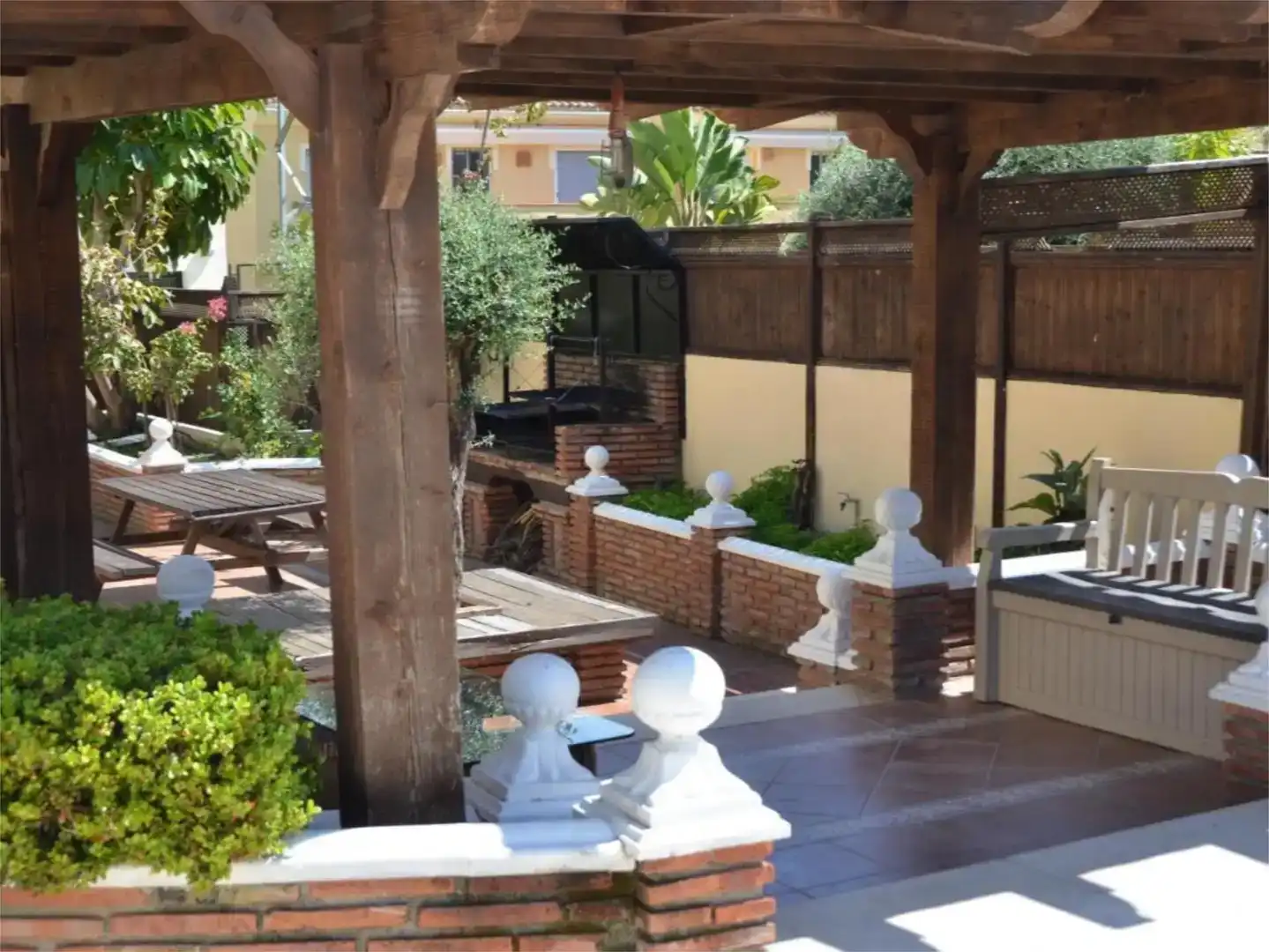 Terrasse von Wohnung zur Miete in Marbella mit Klimaanlage, Schwimmbad und Balkon