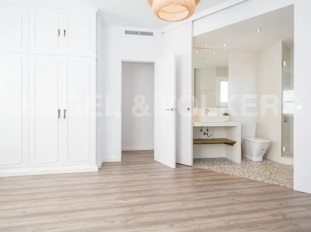 Bedroom of Attic for rent in Barcelona  with Air Conditioner, Heating and Parquet flooring