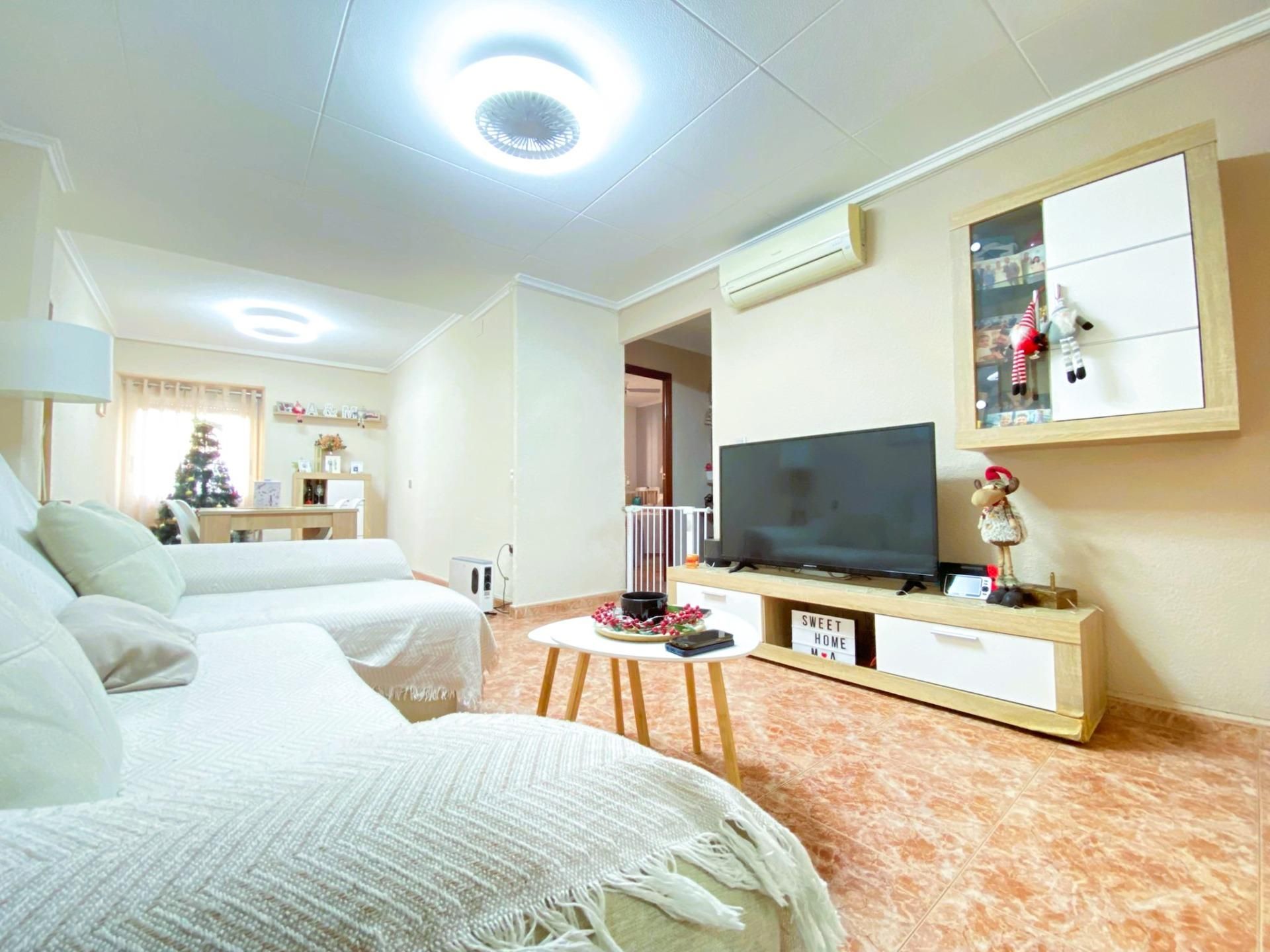 Dormitori de Pis en venda en San Vicente del Raspeig / Sant Vicent del Raspeig amb Aire condicionat