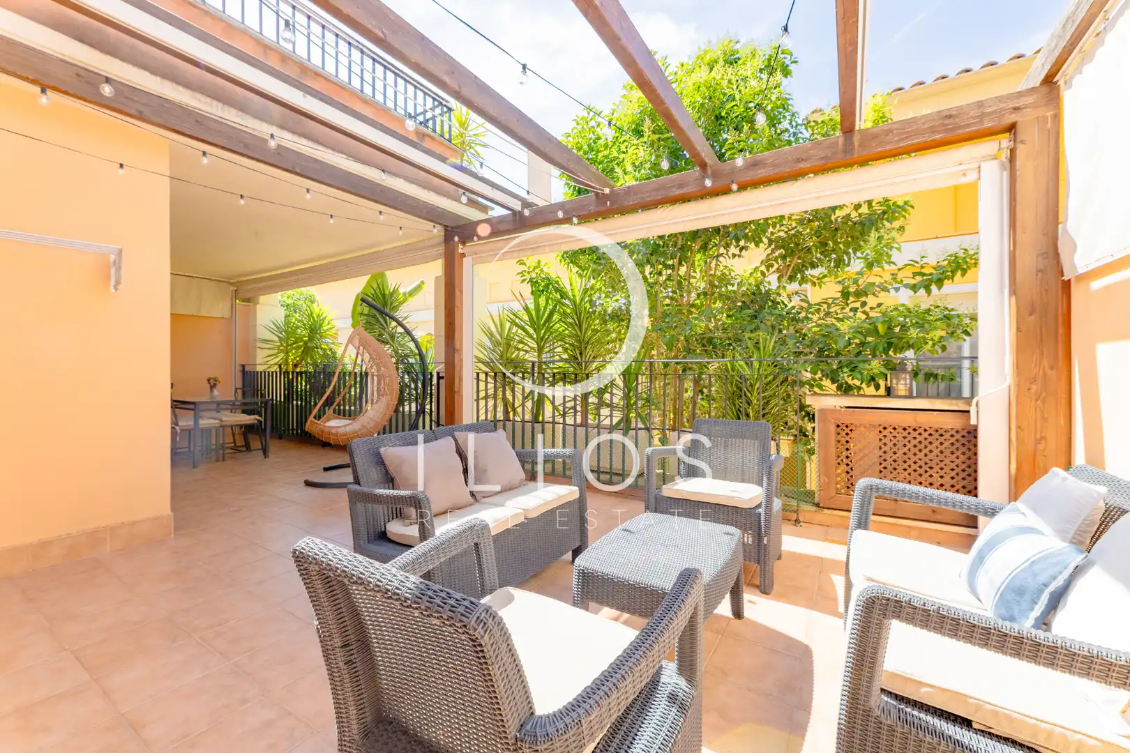Terrasse von Wohnung zum Verkauf in Chiva mit Klimaanlage, Parkett und Terrasse
