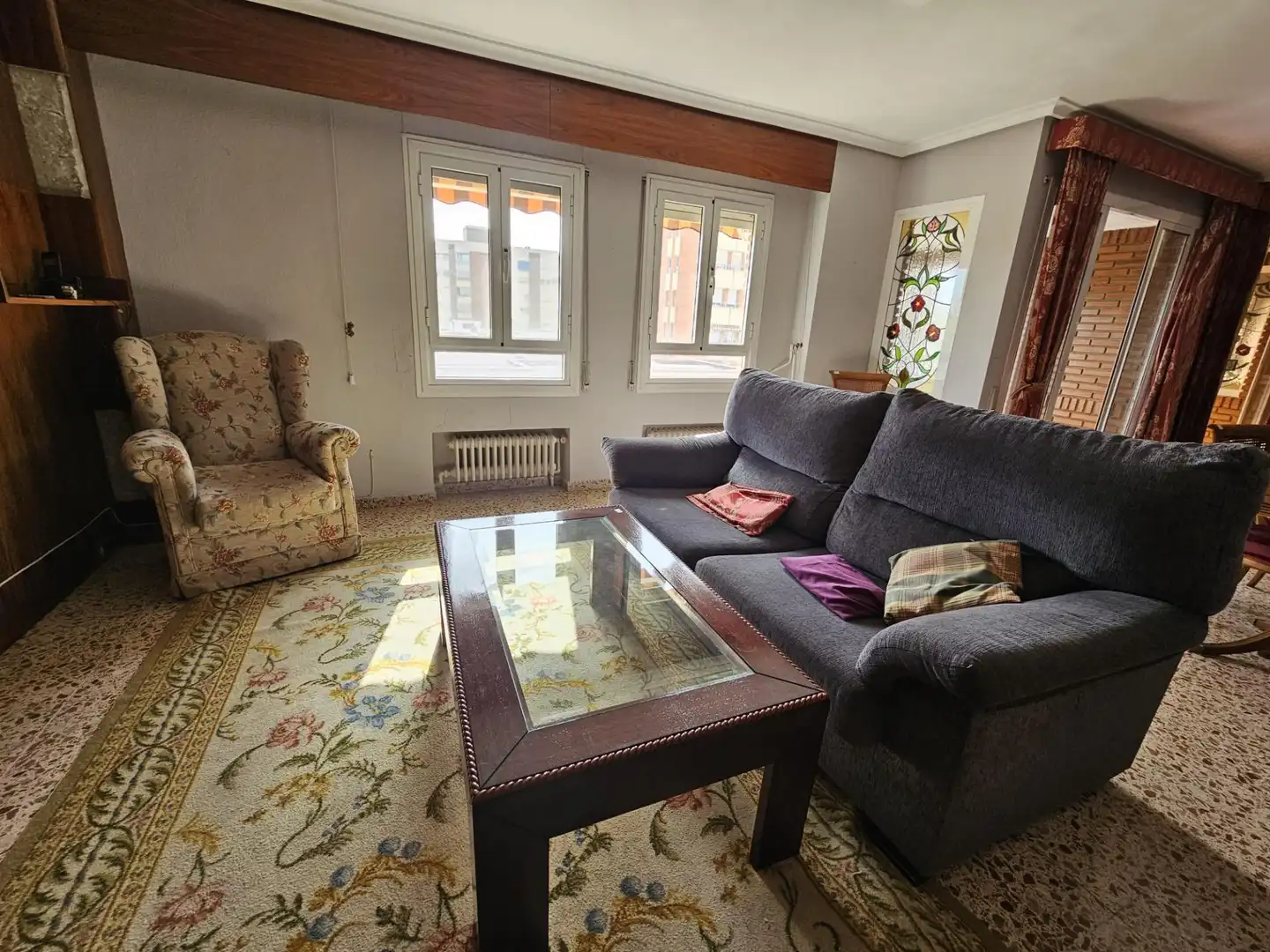Living room of Flat for sale in Valencia  with Furnished and Balcony