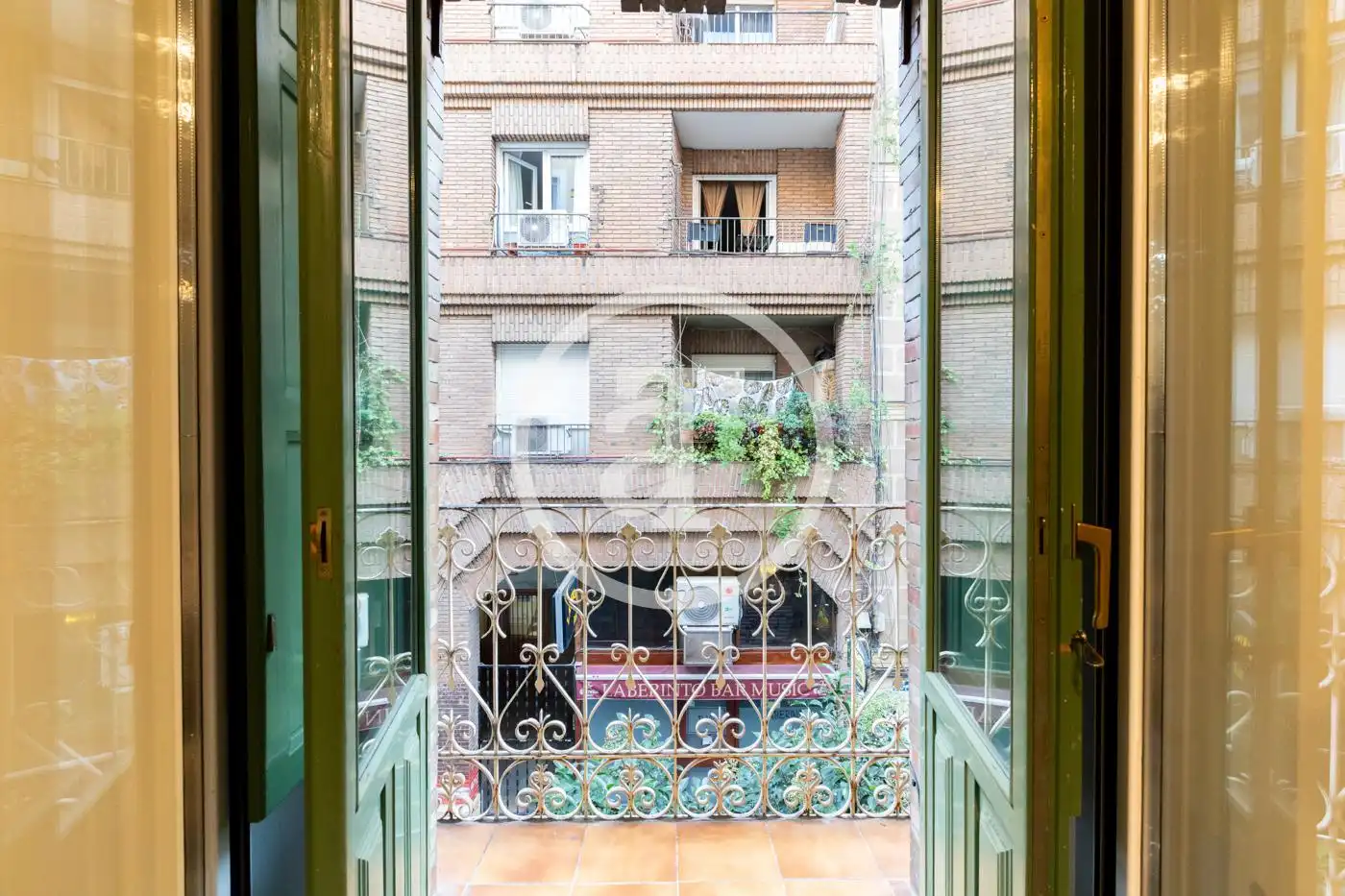 Estudio de alquiler en Calle de Velarde, 18, Universidad - Malasaña