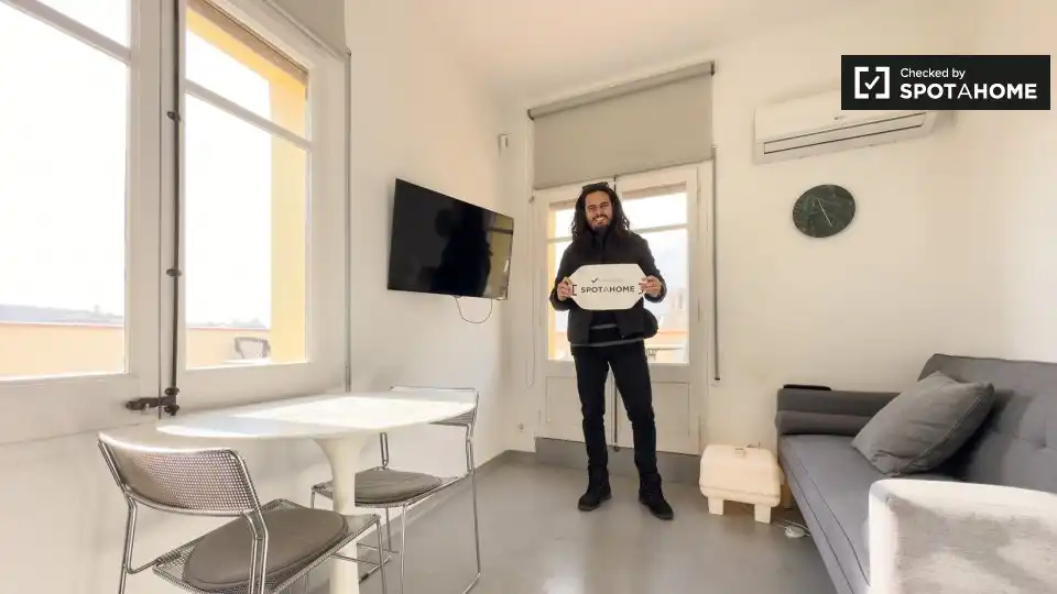 Appartamento con terrazza in affitto a Ciutat Vella, imagen 18