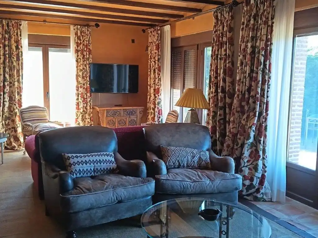 Living room of Buildings for sale in Navalonguilla