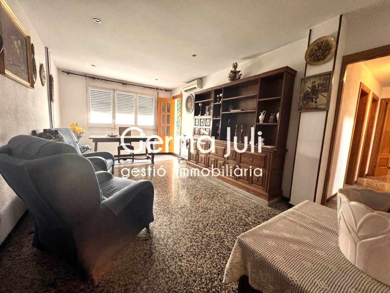 Sala d'estar de Pis en venda en Badalona amb Balcó