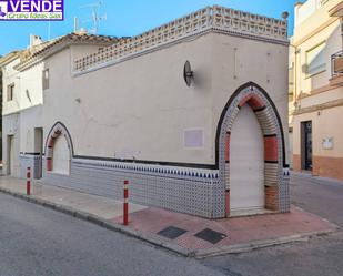 Vista exterior de Casa adosada en venda en Sax amb Terrassa