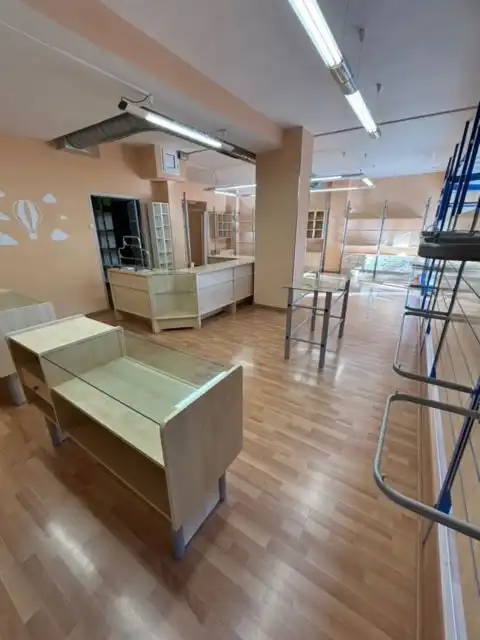 Business premises for sale in Sant Vicenç Dels Horts, imagen 3