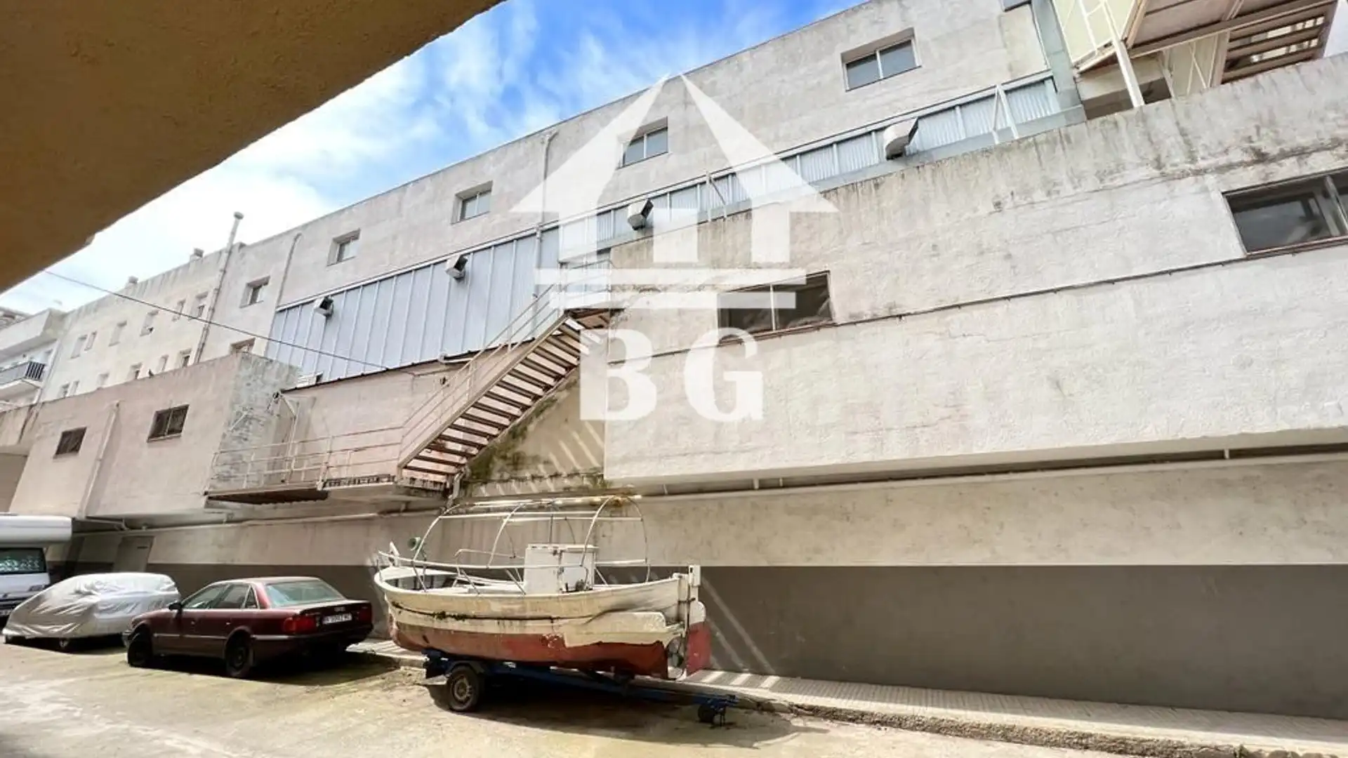 Vista exterior de Edifici en venda en Blanes