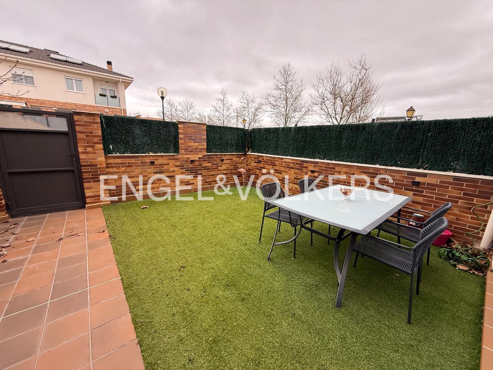 Terrace of Single-family semi-detached for sale in Ávila Capital  with Heating, Terrace and Storage room