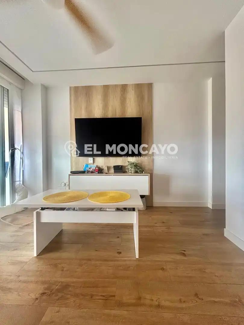 Sala de estar de Apartamento en venta en Santa Pola con Terraza y Amueblado