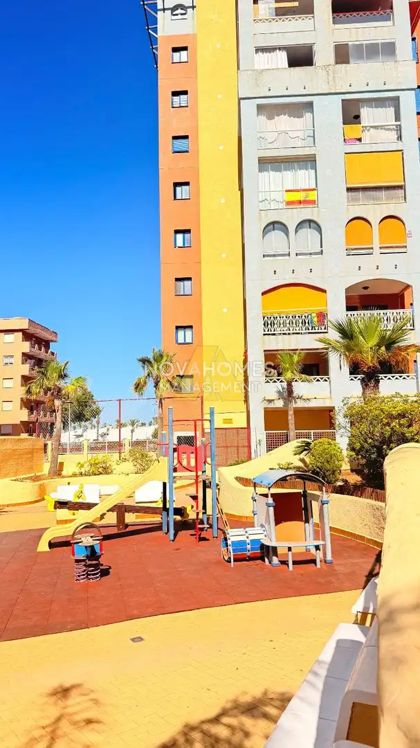 Vista exterior de Apartament en venda en Cartagena amb Aire condicionat, Terrassa i Piscina