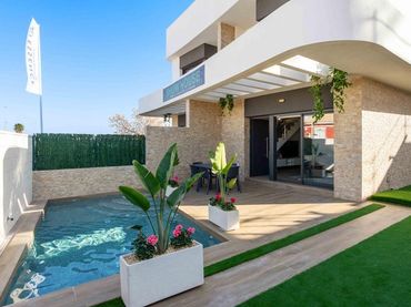 Villa avec piscine à vendre à Los Montesinos