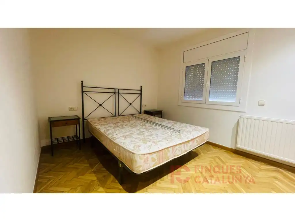Schlafzimmer von Wohnung zum Verkauf in Girona