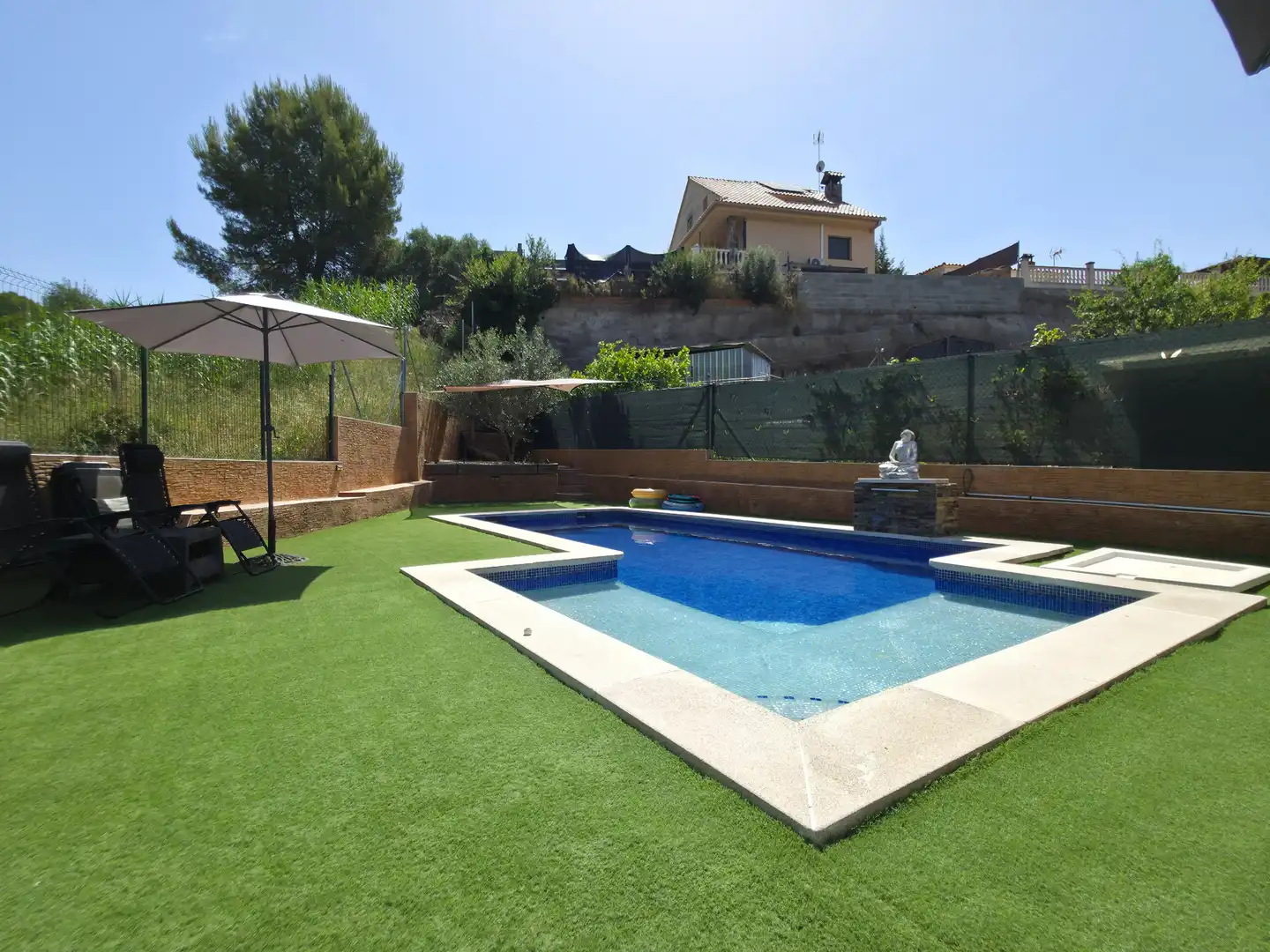 Piscina de Casa o chalet en venta en Abrera con Aire acondicionado, Calefacción y Jardín privado