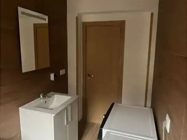 Bathroom of Flat for rent in Degaña  with Parquet flooring and Furnished