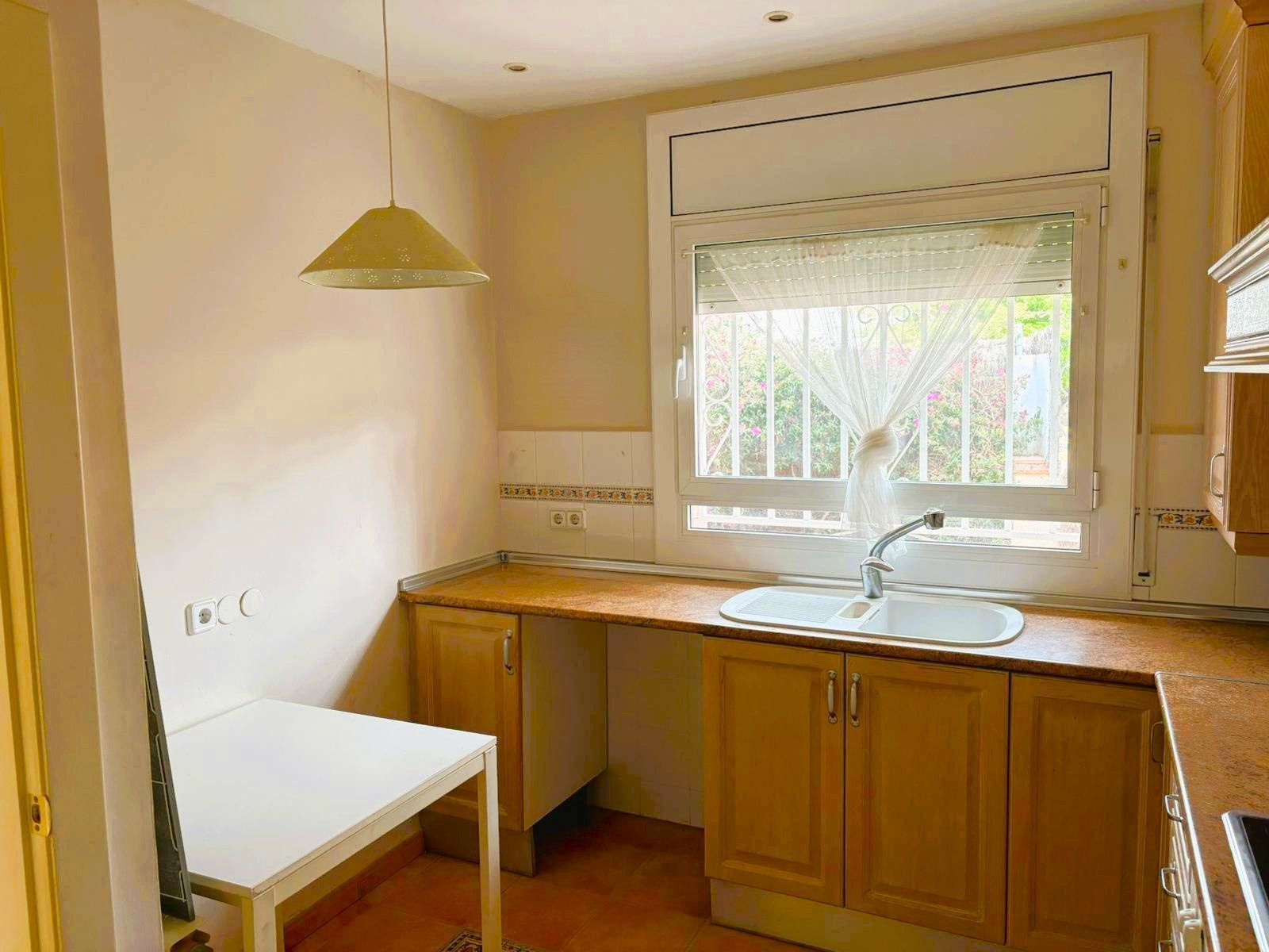 Cuina de Casa adosada en venda en Sant Andreu de Llavaneres amb Calefacció, Terrassa i Traster